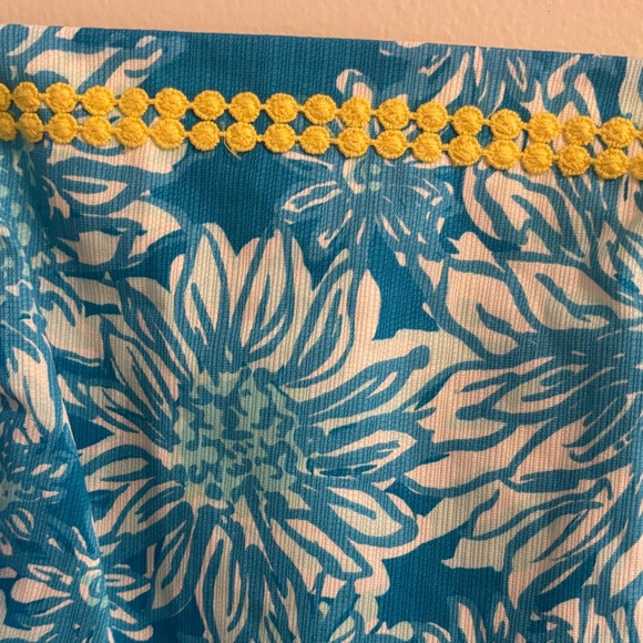 Lilly Pulitzer Lion In Sun Ariel  Blue White Floral Mini Dress  with Yellow Trim - Picture 7 of 8